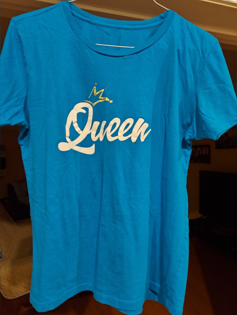 Queen Graphic Tee - Bright Blue